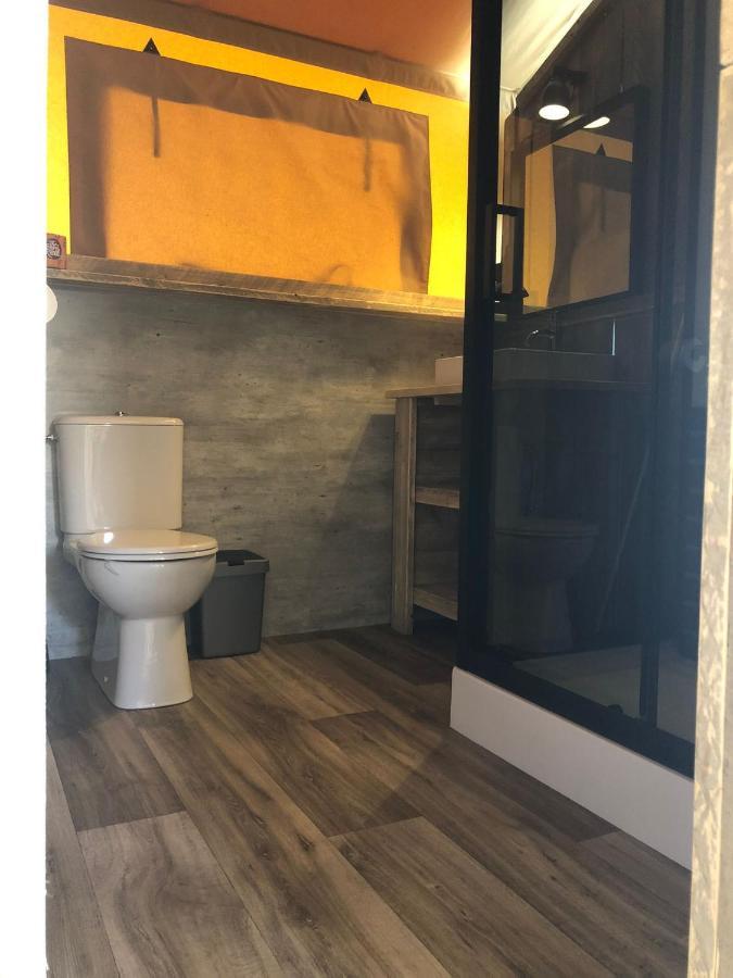 De Hazelaarshof Luxe glampingtent bij natuurgebied De Millingerwaard Kekerdom Buitenkant foto