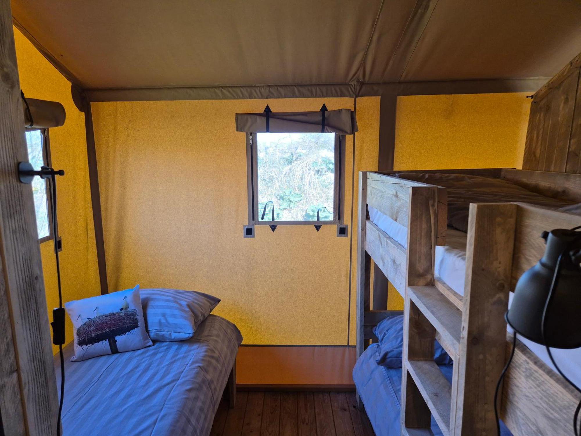De Hazelaarshof Luxe glampingtent bij natuurgebied De Millingerwaard Kekerdom Buitenkant foto